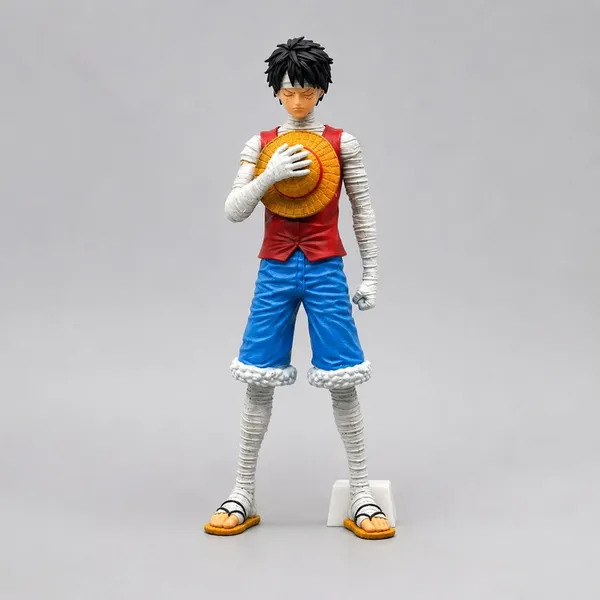 Bandaged_Luffy_Standing_27cm_Height_with_Box
