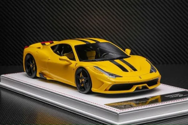 Bburago_1:64_Ferrari_458_Special_Yellow
