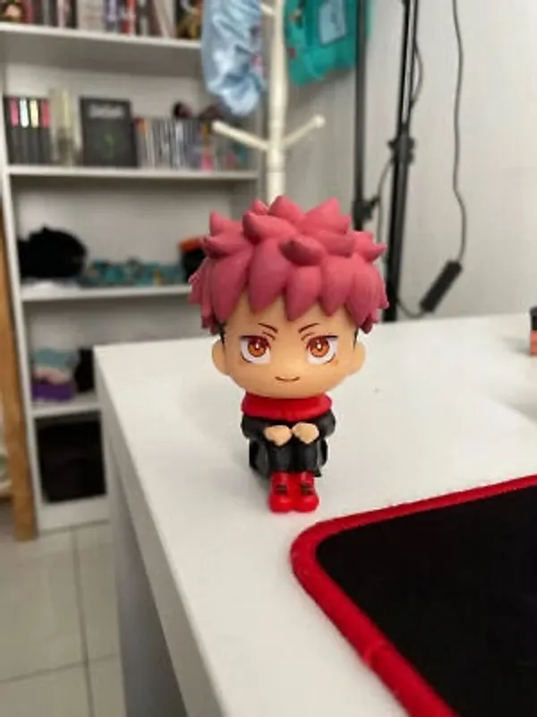 Yuji_Itadori_Sitting_Figure_9Cm