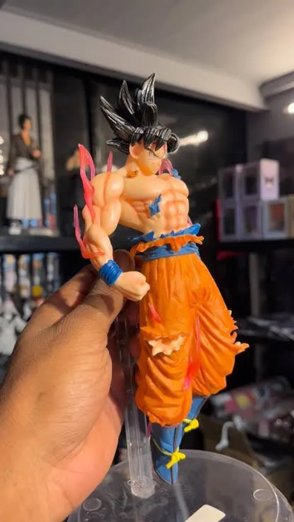 Ultra_Instinct_Son_Goku_God_Flying_Black_Hair_Action_Figure_23cm