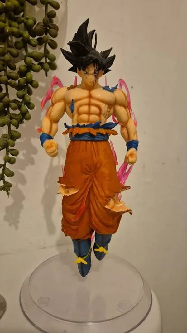 Ultra_Instinct_Son_Goku_God_Flying_Black_Hair_Action_Figure_23cm