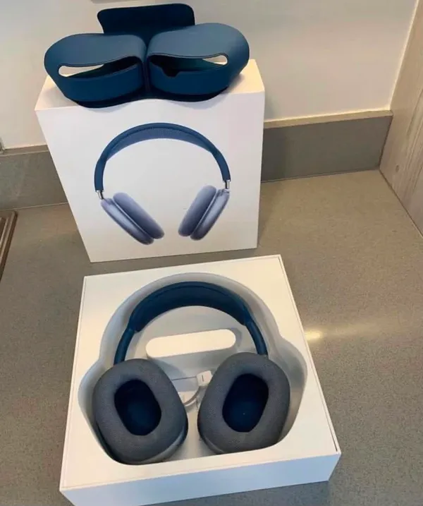Vlot_Vision_Over-Ear_Headphones_72Hr_Battery_Music_Gaming