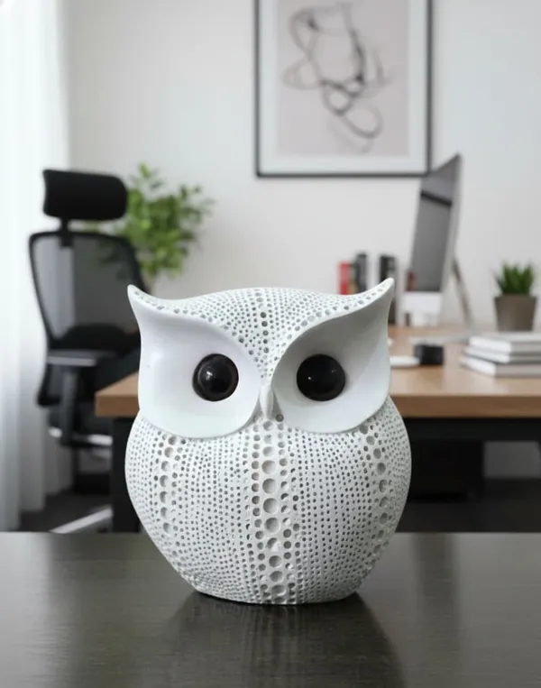 White_Resin_Decorative_Textured_Owl_Figurine