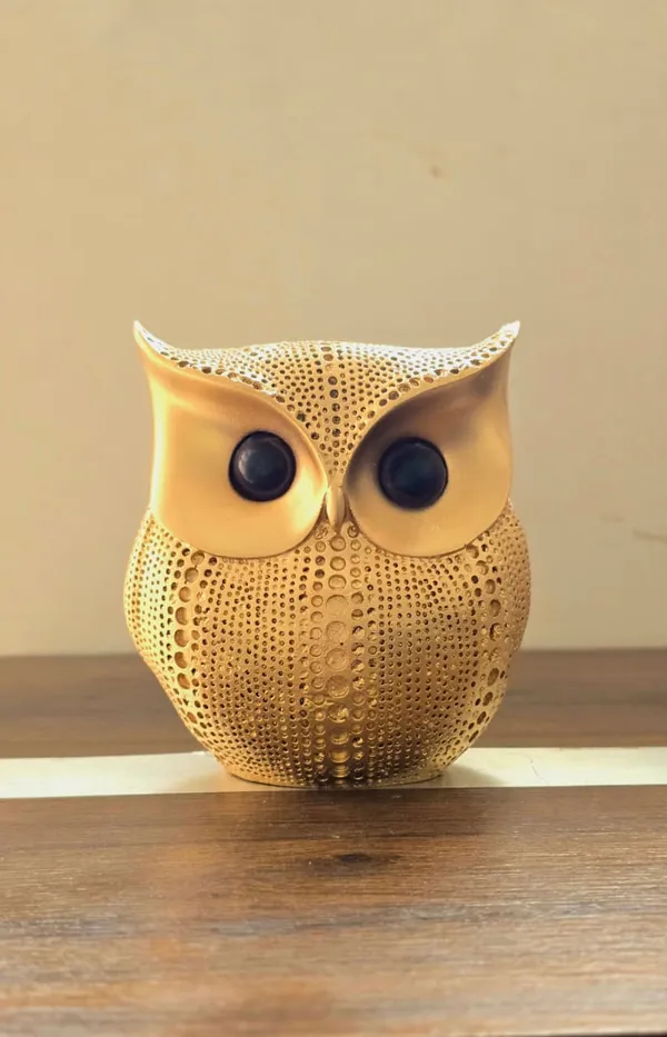 White_Gold_Resin_Decorative_Perforated_Owl_Figurine