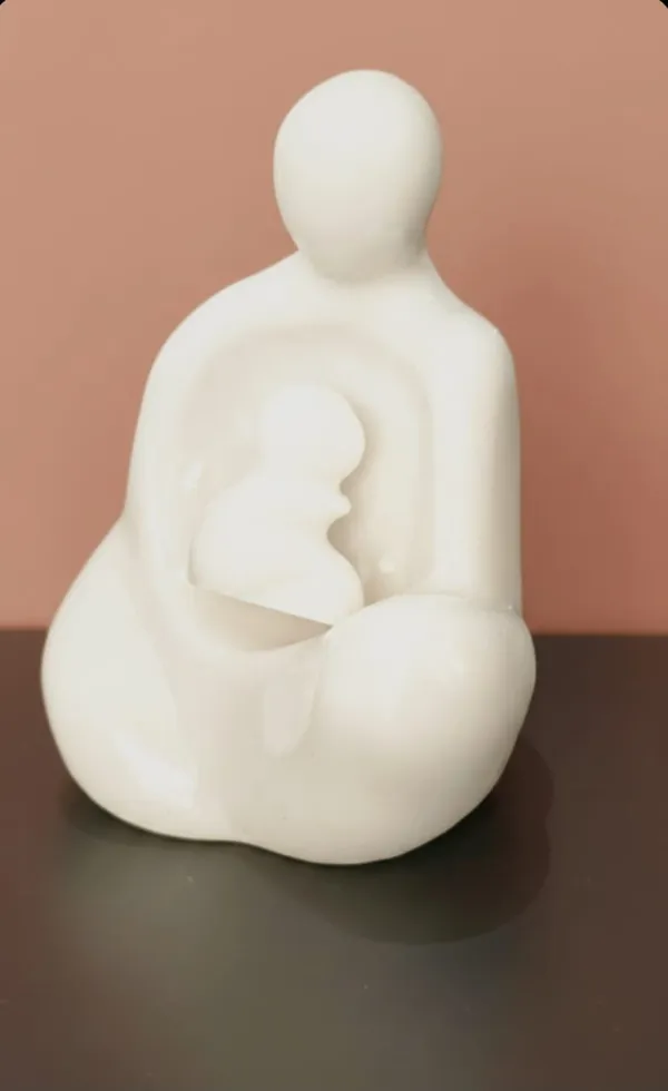 White_Resin_Abstract_Mother_And_Child_Decorative_Sculpture