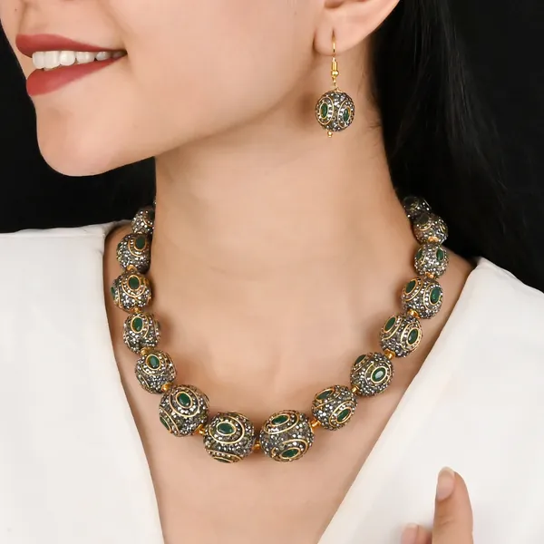 Gold_Green_Brass_Traditional_Stone_Necklace_Set_For_Women