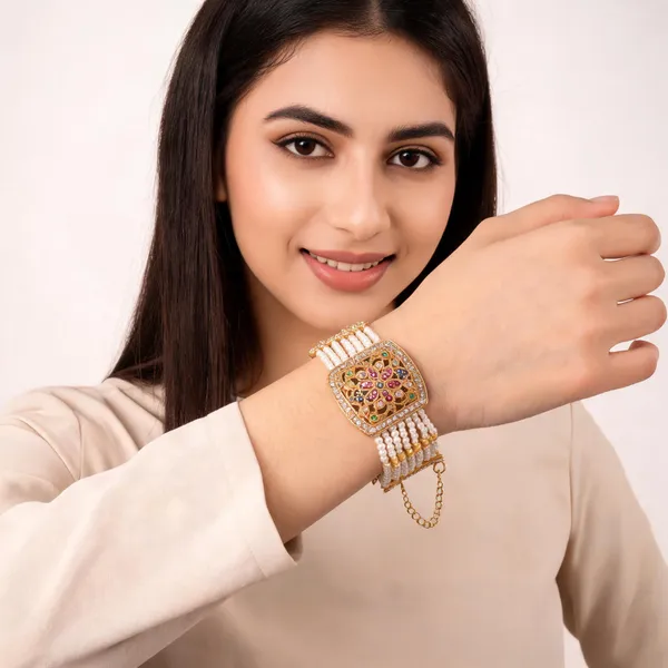 Gold_White_Brass_Pearl_Haath_Bandh_For_Women