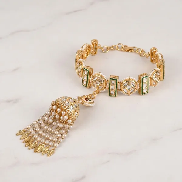 Gold_Kundan_Brass_Ornate_Link_Charm_Bracelet_For_Women