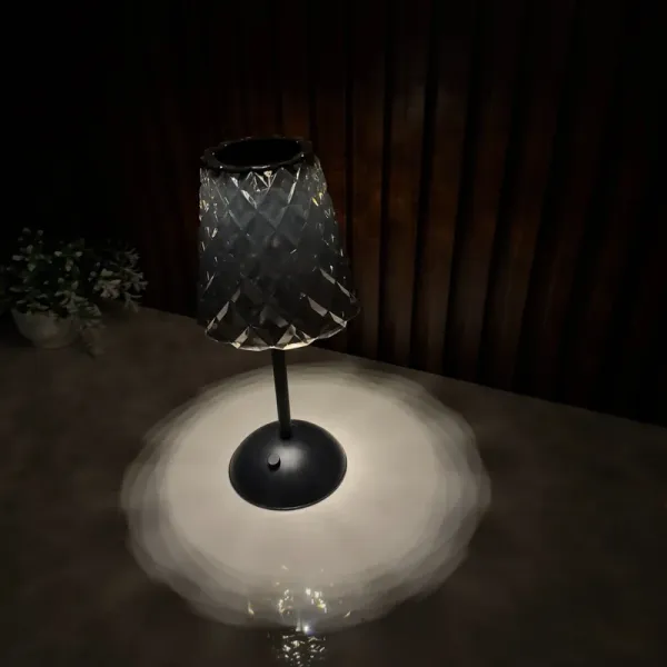 Metal_Modern_Crystal_Touch_Night_Lamp