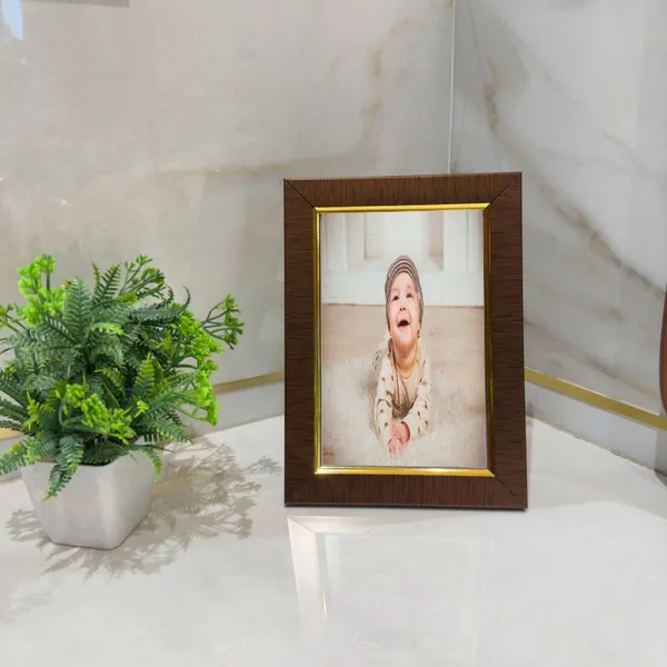 Wooden_Classic_Brown_Photo_Frame
