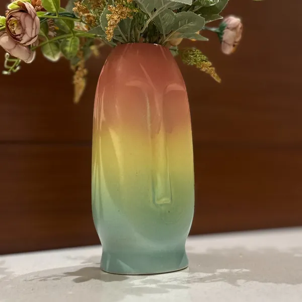 Ceramic_Handcrafted_Gradient_Face_Flower_Vase