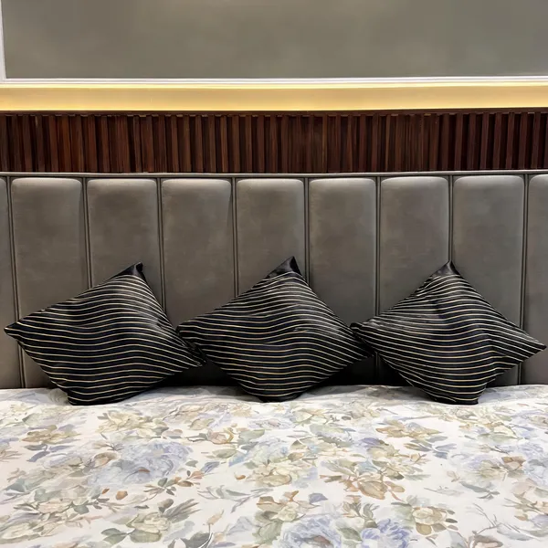 Polyester_Modern_Black_Gold_Wave_Print_Cushion_Cover_Pack_Of_3