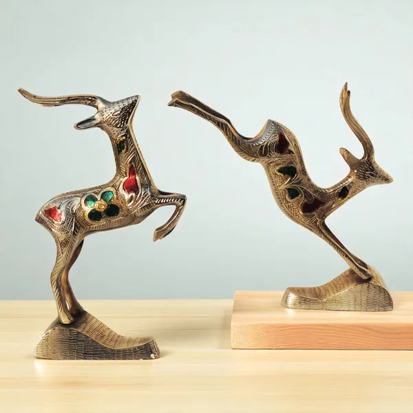 Brass_Showpiece_Running_Deer_Statue_-_1.5x6.3x6.5_Inch_(AN023_B)