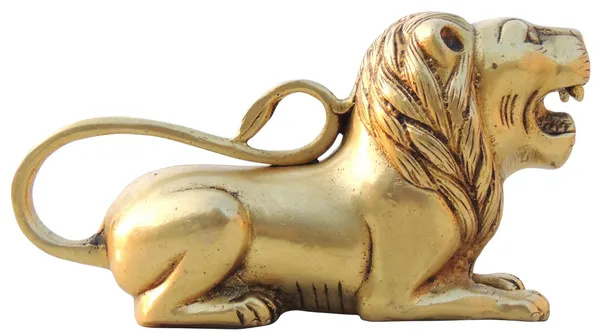Brass_Home_Decorative_Lion_Showpiece_Statue_-_6.5x2x3.5_Inch_(AN264_C)