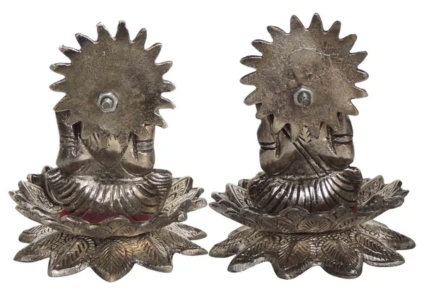 Aluminium_Showpiece_Lotus_LG_Silver_Pair_Statue_-_3x7x4.5_Inch_(AS156_S)