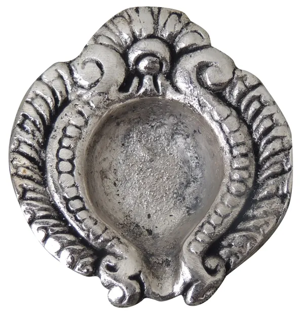 Aluminium_Showpiece_Shank_Deepak,_Oil_Lamp_-_2.4x2.6x0.5_Inch_(AS268_G)_-_Pack_of_2