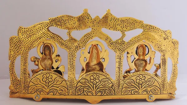 Showpiece_LGS_More_-_11x2.5x6_inch_(AS297_G)