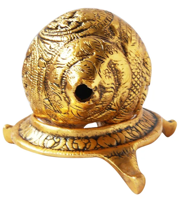 Aluminium_Showpiece_Shankh_With_Stand_-_7.9x4.9x4.1_Inch_(AS342_G)