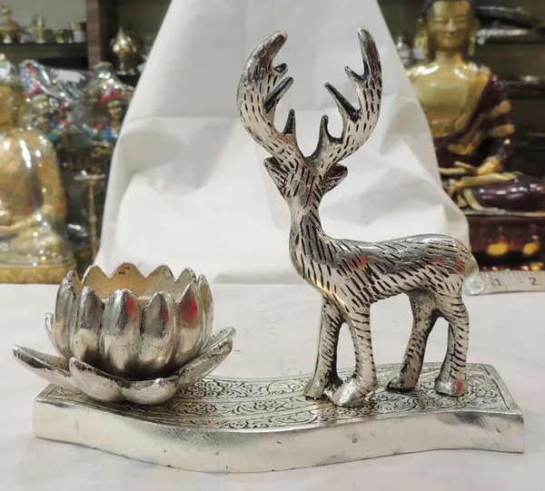Aluminium_Showpiece_Deer_Kamal_Bowl_Statue_-_7x2x6_Inch_(AS499_S)