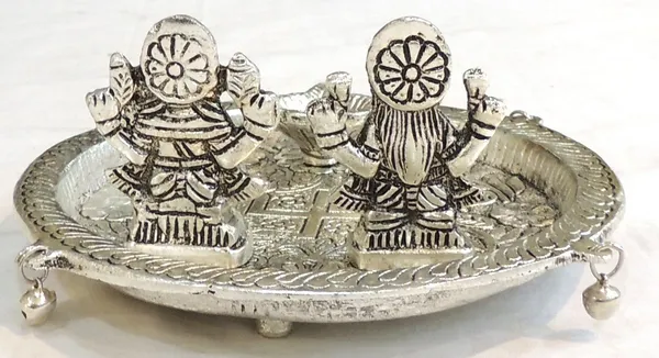 Aluminium_Showpiece_Laxmi_Ganesh_Puja_Thali_-_5.5x5.5x2.2_Inch_(AS506_S)