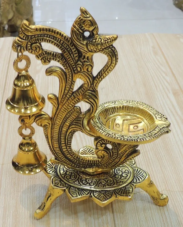 Aluminium_Showpiece_Deepak_-_5.5x3.5x7_Inch_(AS518_G)