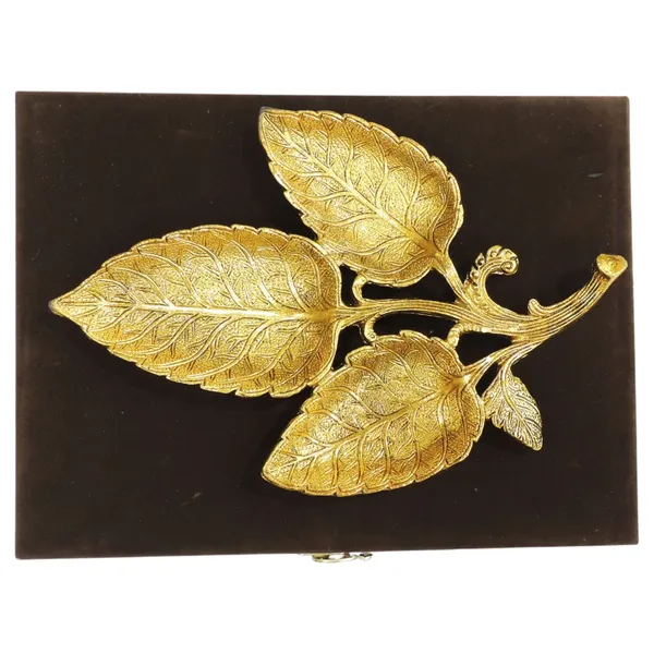 Aluminium_Showpiece_Leaf_Statue_With_Box_(AS540_C)