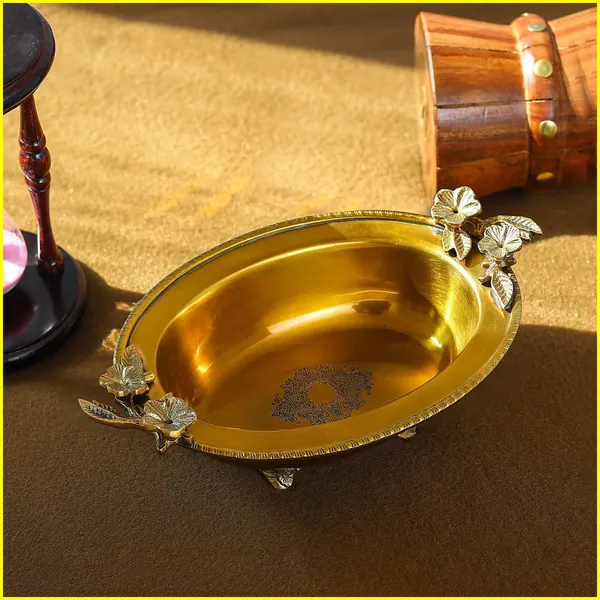 Brass_Decorative_Urli_-_9.5x5.7x3_Inch_(AT043_C)