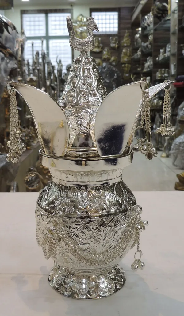 Brass_Decorative_Silver_Kalash_-_6.2x6.2x10_Inch_(AT070_C)