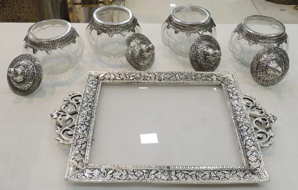 Aluminium_Decorative_Tray_-_16x10.5x0.5_Inch_(AT074_D)