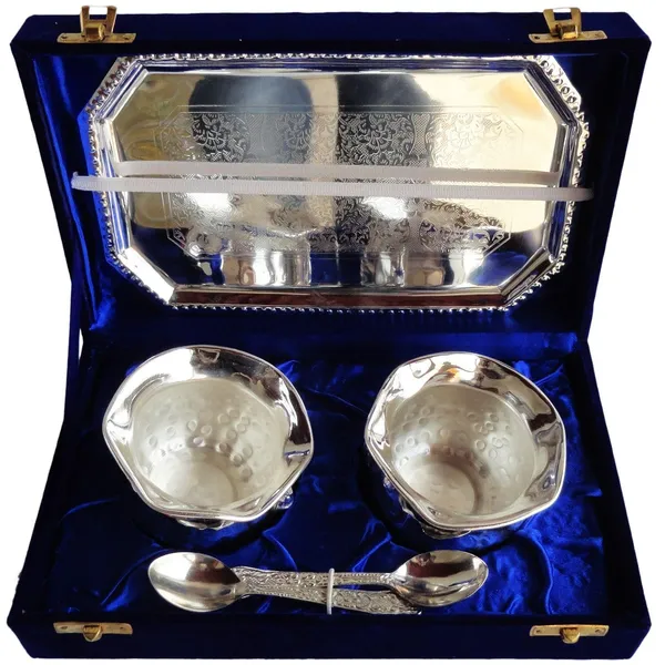 Brass_Silver_Plated_2_Bowl_Set_With_Plate_Packed_In_Velvet_Box_(B014)