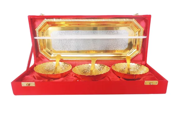 Decorative_Brass_3_Pcs._Decoratice_Bowl_Set_With_Velvet_Box_-_14x6x2.5_inch_(B285_C)