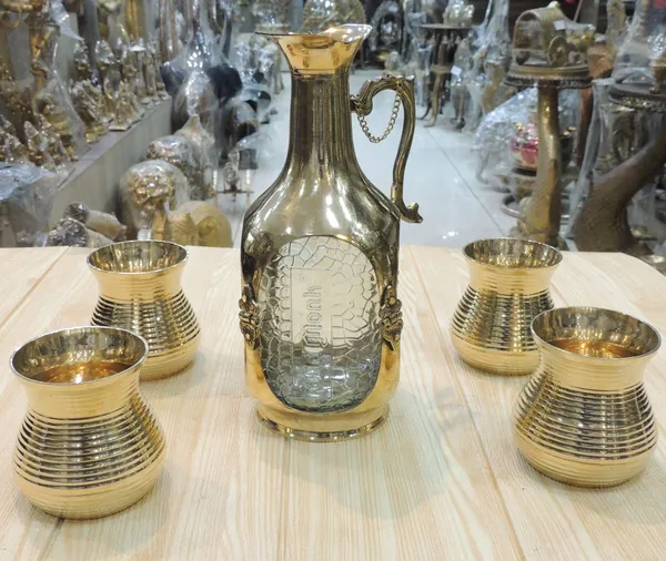 Brass_Showpiece_Antique_Jug_With_4_Glass_Diwali_Gifting_Item_-_4x3.5x9.5_Inch_(B309_B)