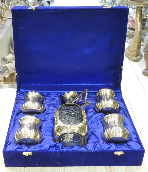 Brass_Showpiece_Antique_Jug_With_4_Glass_Diwali_Gifting_Item_-_4x3.5x9.5_Inch_(B309_B)