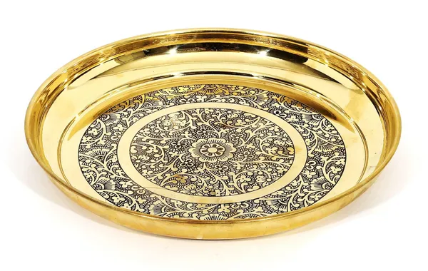 Brass_Thali_Embose_Design_-_14x14x1.2_inch_(BC117_D)
