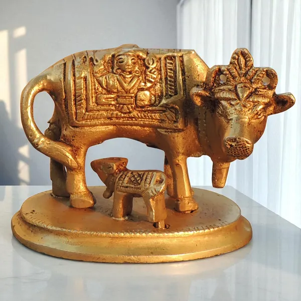 Brass_Showpiece_Cow_&_Calf_God_Idol_Statue_-_2.5x1.7x2_Inch_(BS1471_C)