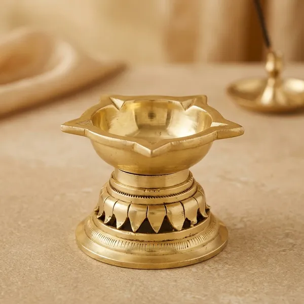 Brass_Table_Decor_Panchmukhi_Stand_Deepak,_Oil_Lamp_-_4x4x3_Inch_(BS1503_D)