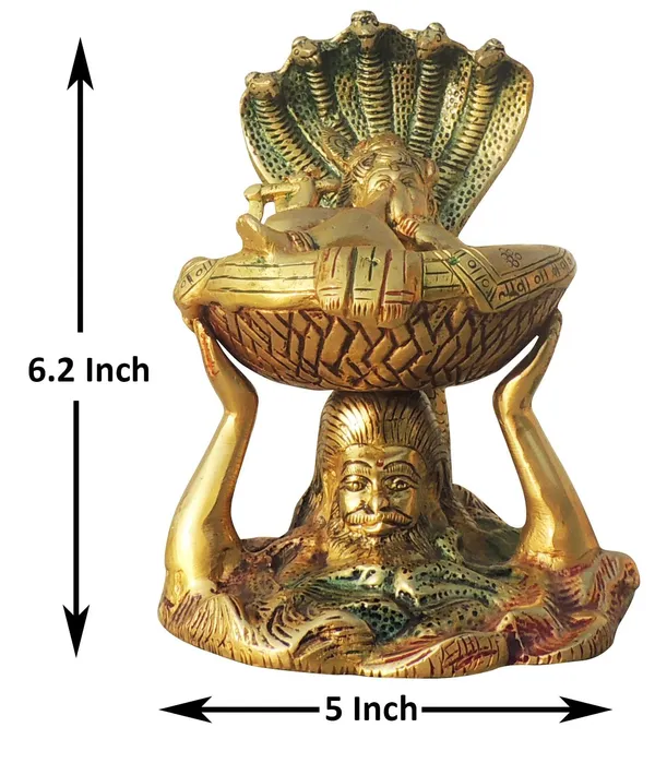 Brass_Vasudev_with_Krishna_Crossing_River_statue_Idol_-_5x4.5x6.2_Inch_(BS1576_C)