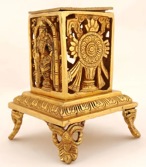 Brass_Showpiece_Chowki_For_God_Idol_Statue_-_4.7x4.7x2.2_Inch_(BS1636_C)