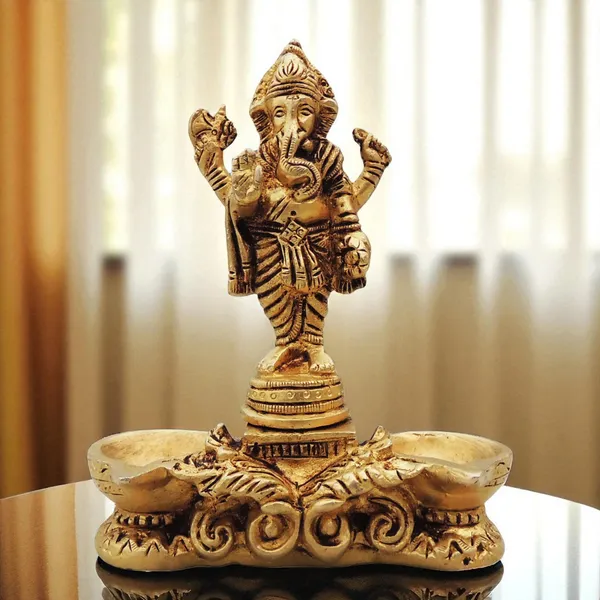 Brass_Showpiece_Deepak_With_Ganesh_Ji_God_Idol_Statue_-_4.5x2.2x5.5_Inch_(BS1639_C)