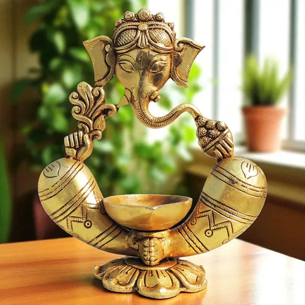 Brass_Showpiece_Ganesh_Deepak_God_Idol_Statue_-_6x3x7_Inch_(BS1656_D)