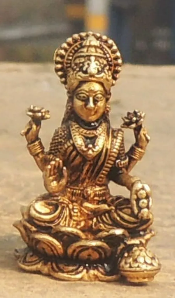Brass_Showpiece_Laxmi_Ji_God_Idol_Statue_-_0.6x0.6x1.1_Inch_(BS1686_L)