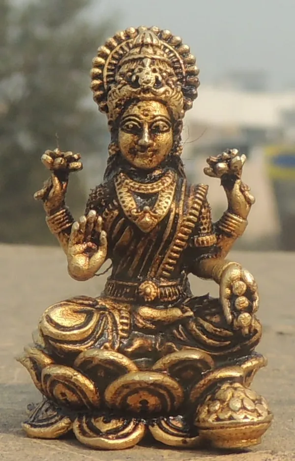 Brass_Showpiece_Laxmi_Ji_God_Idol_Statue_-_1.2x1.2x1.6_Inch_(BS1688_L)