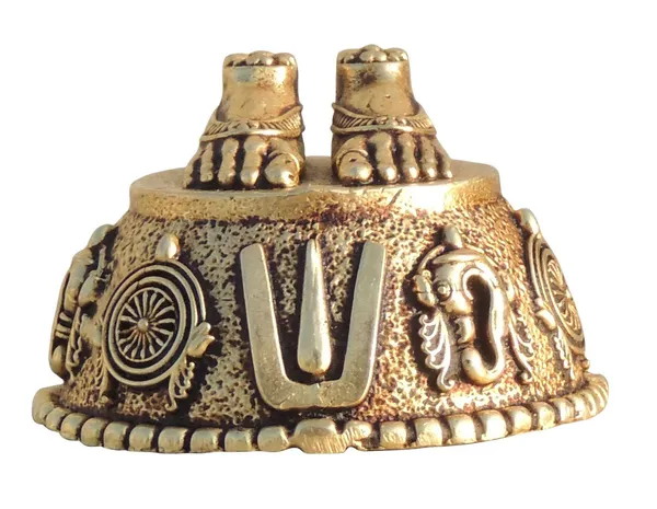 Brass_Showpiece_Charan_Paduka_God_Idol_Statue,_Made_From_Machine_-_2x2x1.2_Inch_(BS1706_C)