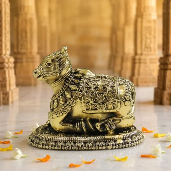 Brass_Showpiece_Nandi_Statue_-_3x2x2.5_Inch_(BS1907_C)