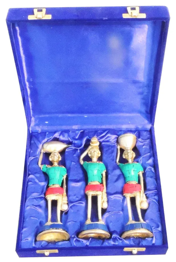 Brass_Showpiece_Rajasthani_Musical_Statue_Set_of_3_Pcs._With_Velvet_Box_(BS841_B)