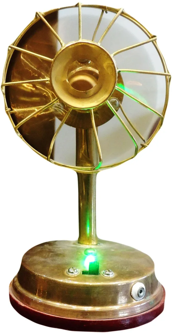 Brass_Fan_For_Laddu_Gopal_And_Children_Playing_Toy_-_4x4x7_inch_(F009)