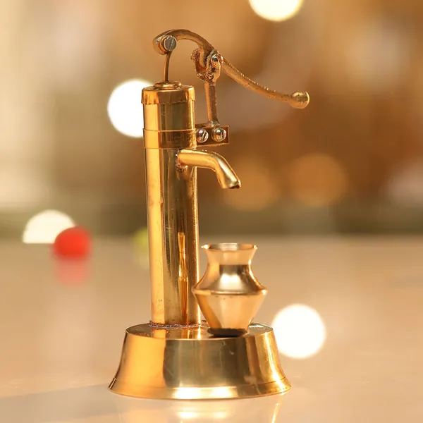 Brass_Hand_Pump_Nal_Miniature_Tory_fo_Children_Playing_In_Working_Conditions_-_3x3x5_inch_(F037)