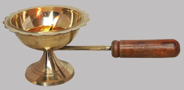 Brass_Table_Decor_Oil_Lamp_Deepak_With_Wooden_Handle_-_7.8x4x2.7_Inch_(F627_E)