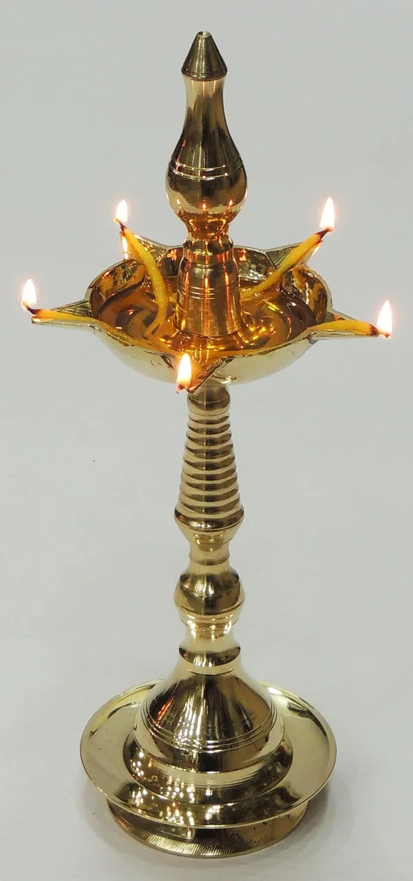 Kerala_Fancy_No._10_-_4.8x4.8x12.8_inch_(F642_D)