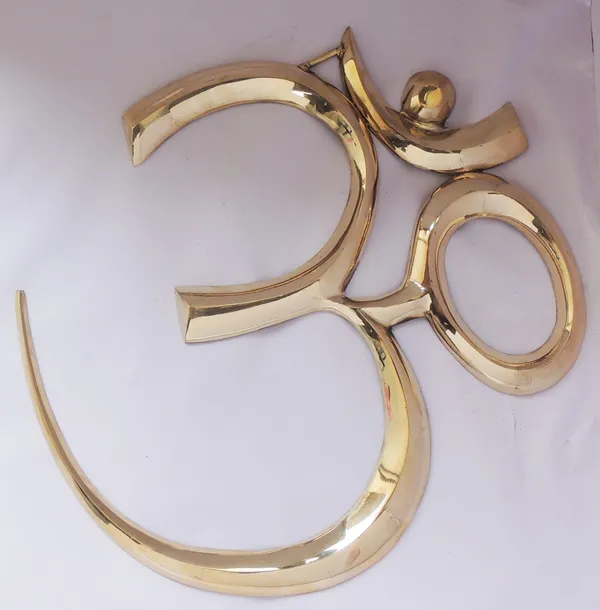 Brass_Showpiece_Wall_Hanging_Om_-_16x1x14_inch_(F657_G)